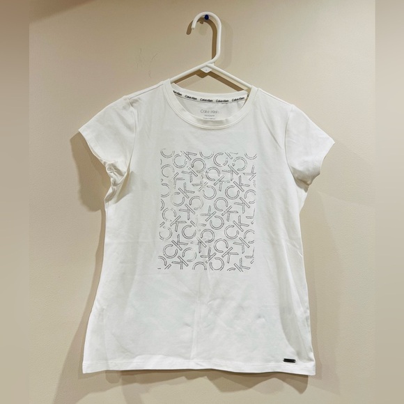 🔥Calvin Klein TShirt🔥 - Picture 1 of 9